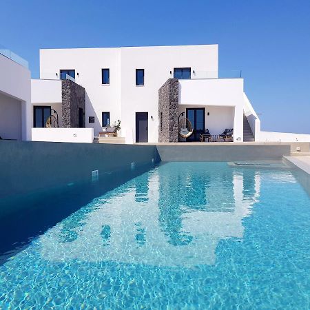 Mylithos Suites モノリソス エクステリア 写真
