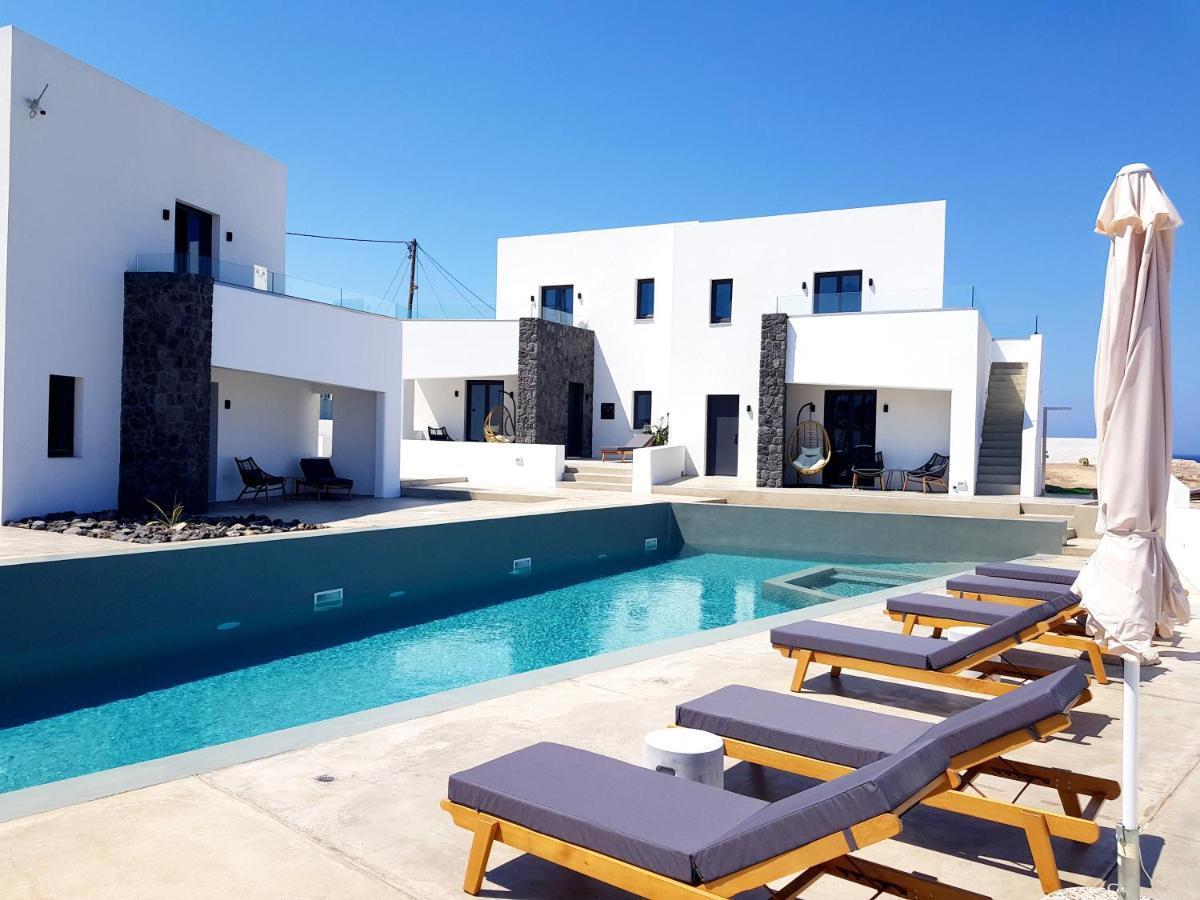 Mylithos Suites モノリソス エクステリア 写真