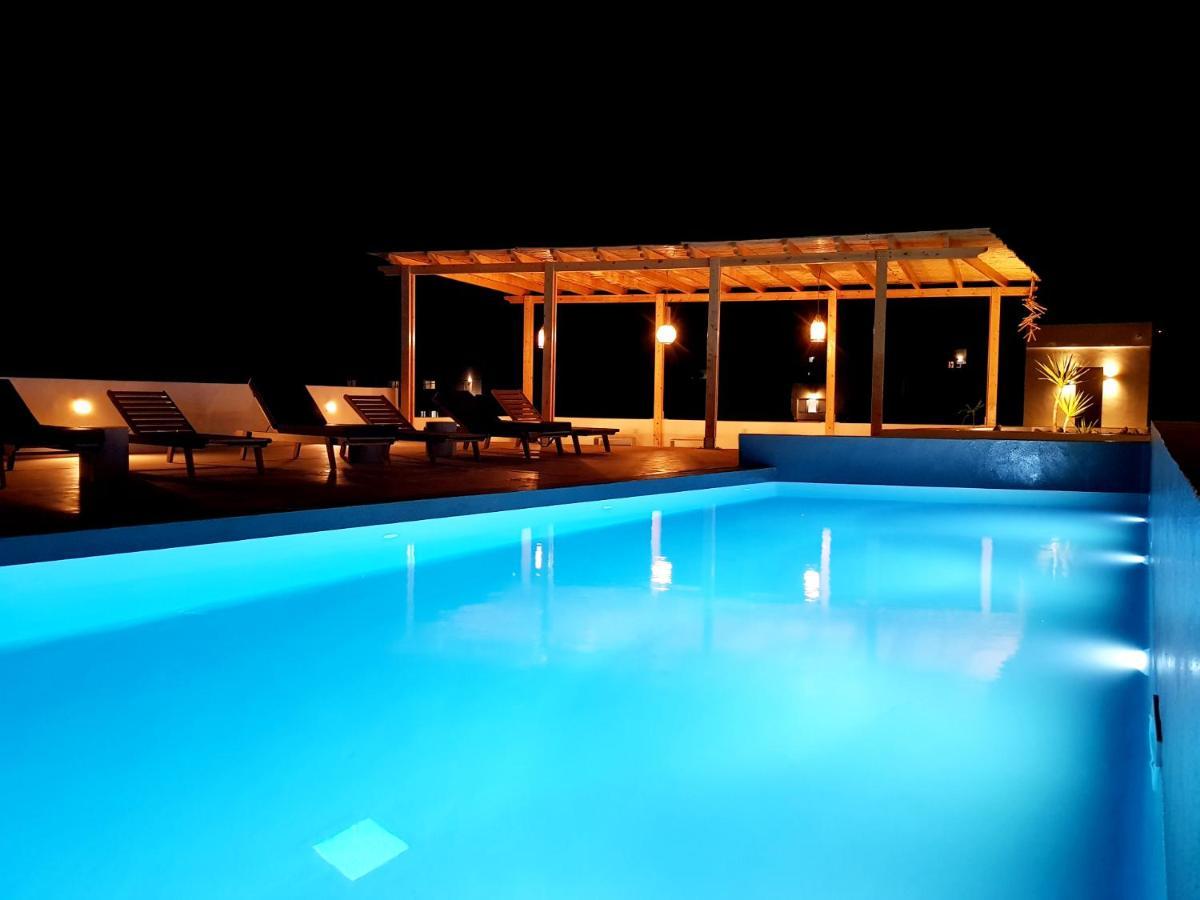 Mylithos Suites モノリソス エクステリア 写真