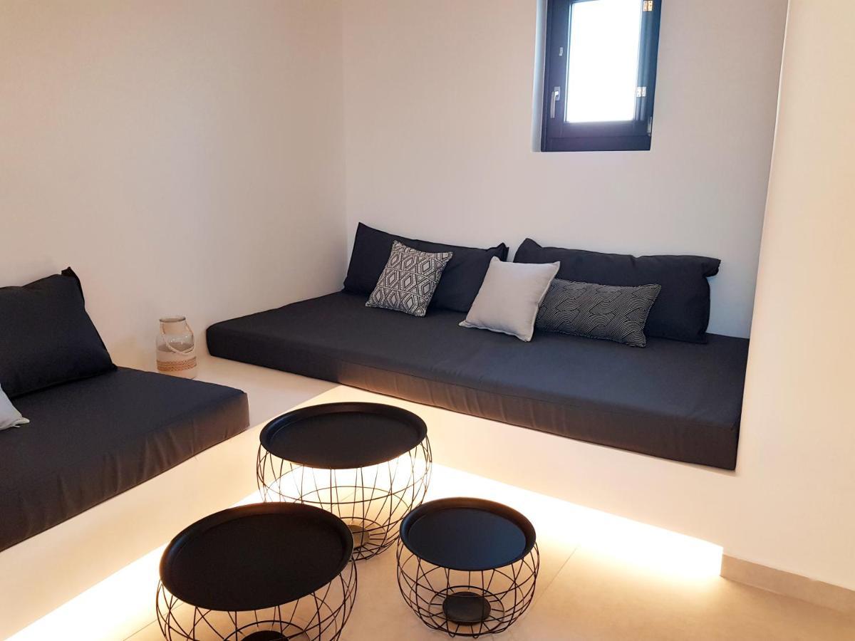 Mylithos Suites モノリソス エクステリア 写真