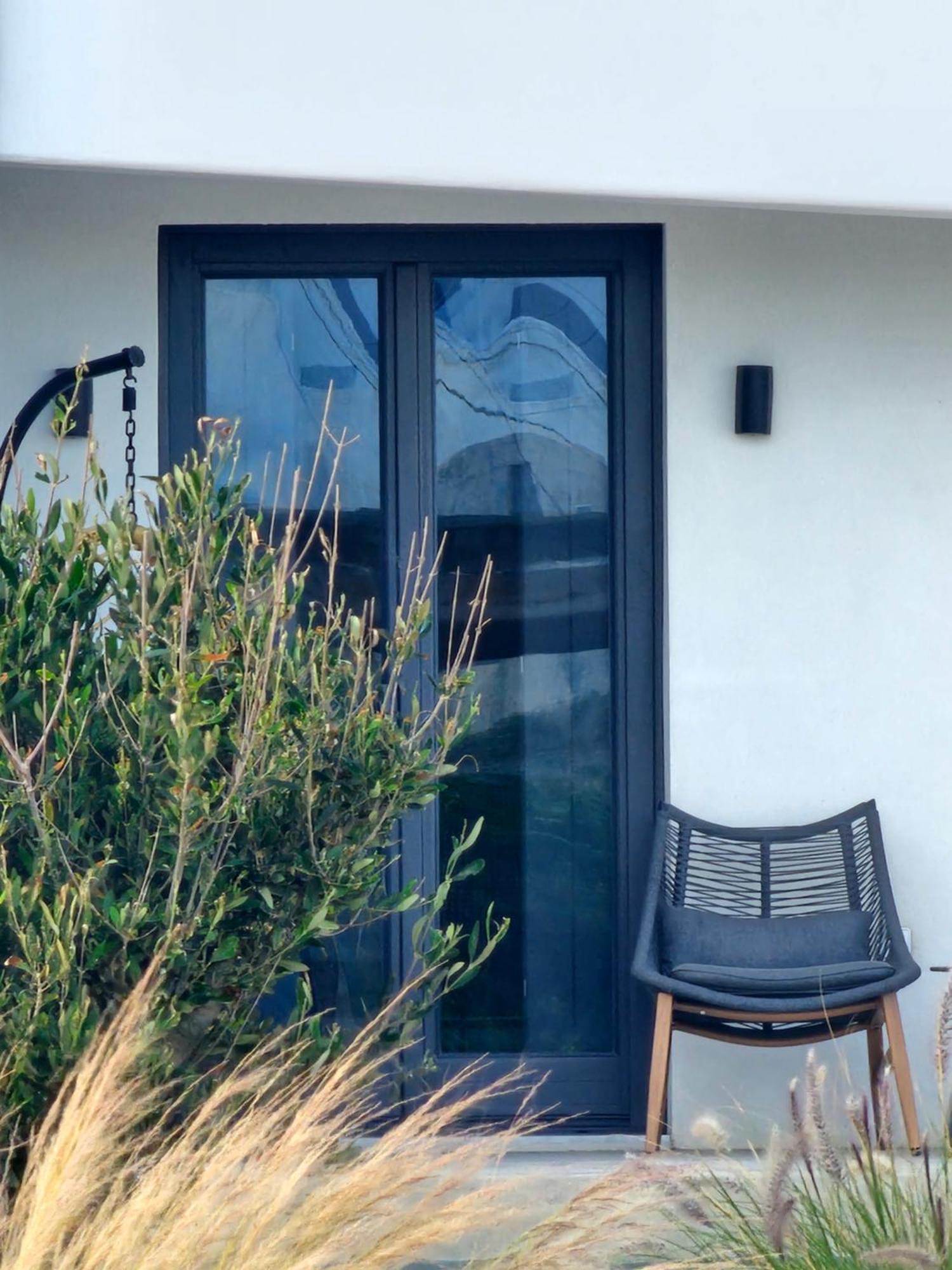Mylithos Suites モノリソス エクステリア 写真